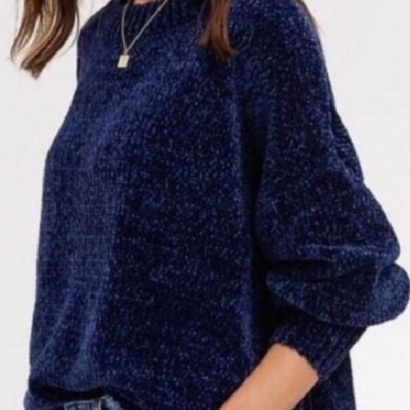 Dolman Pullover sweater - Picture 2 of 2